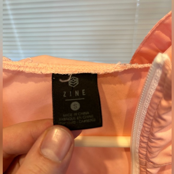 Men’s Sm ZINE Lightweight Windbreaker - Picture 2 of 2